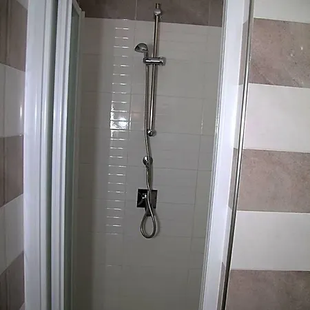 Le Torri Aragonesi 3* نابولي